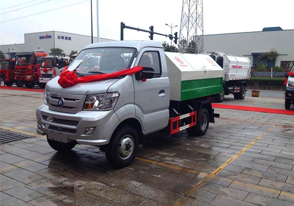 王牌小型3方勾臂垃圾車(chē)多圖