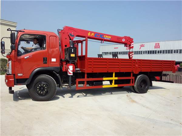 國五東風玉虎6.3噸隨車吊