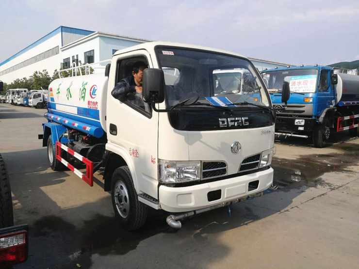 東風(fēng)福瑞卡灑水車(chē) 東風(fēng)福瑞卡灑水車(chē)
