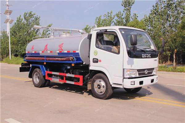 東風(fēng)5方吸糞車