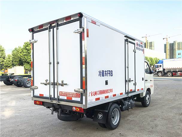 福田祥菱M1后雙輪冷藏車