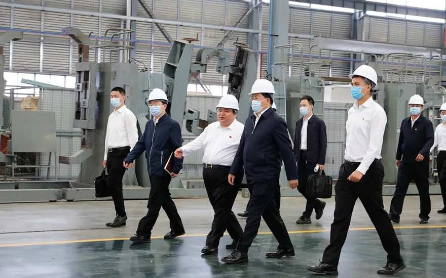 湖北省委副書記、省長王忠林帶領省市領導視察程力