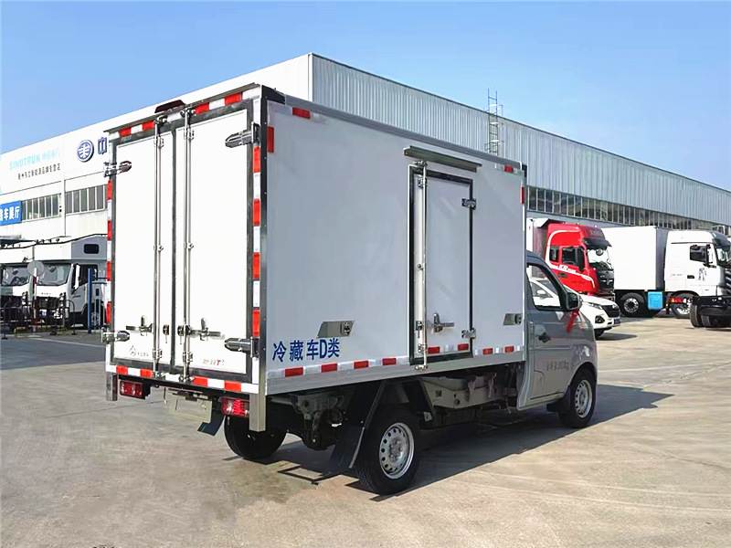長安金標(biāo)T3冷藏車