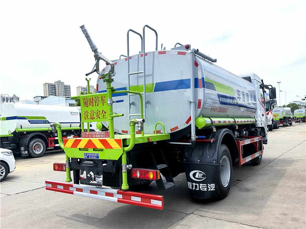 國六東風(fēng)華神F5灑水車