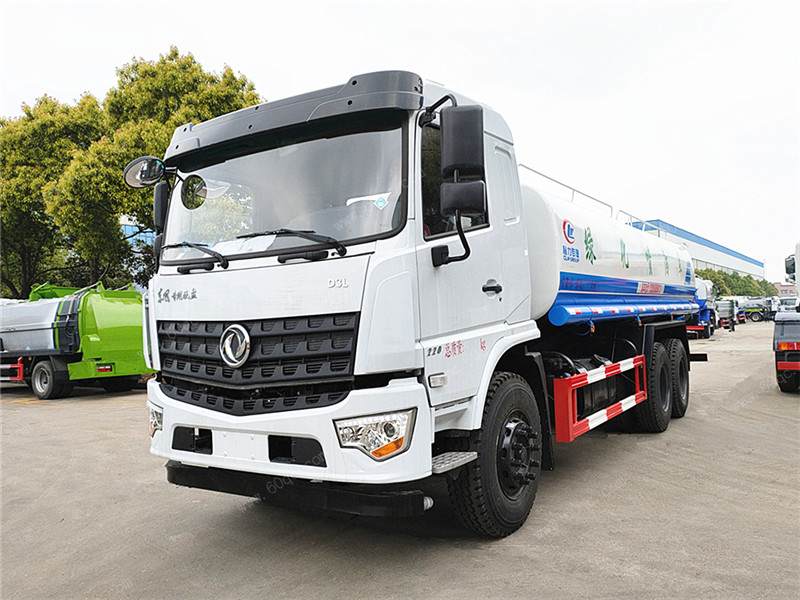 東風專用底盤D3后雙橋灑水車