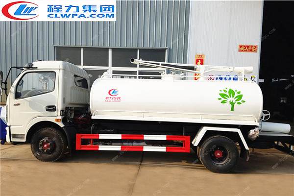 東風(fēng)多利卡D7吸糞車