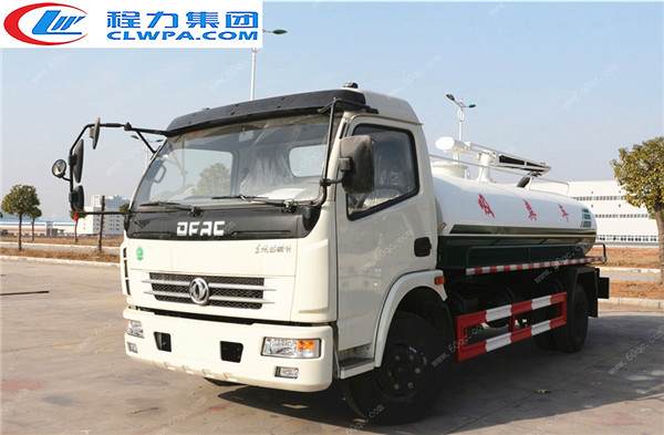 東風(fēng)多利卡8方吸糞車
