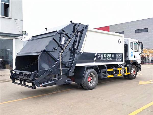 東風(fēng)多利卡D9壓縮垃圾車_10方_12方壓縮垃圾車