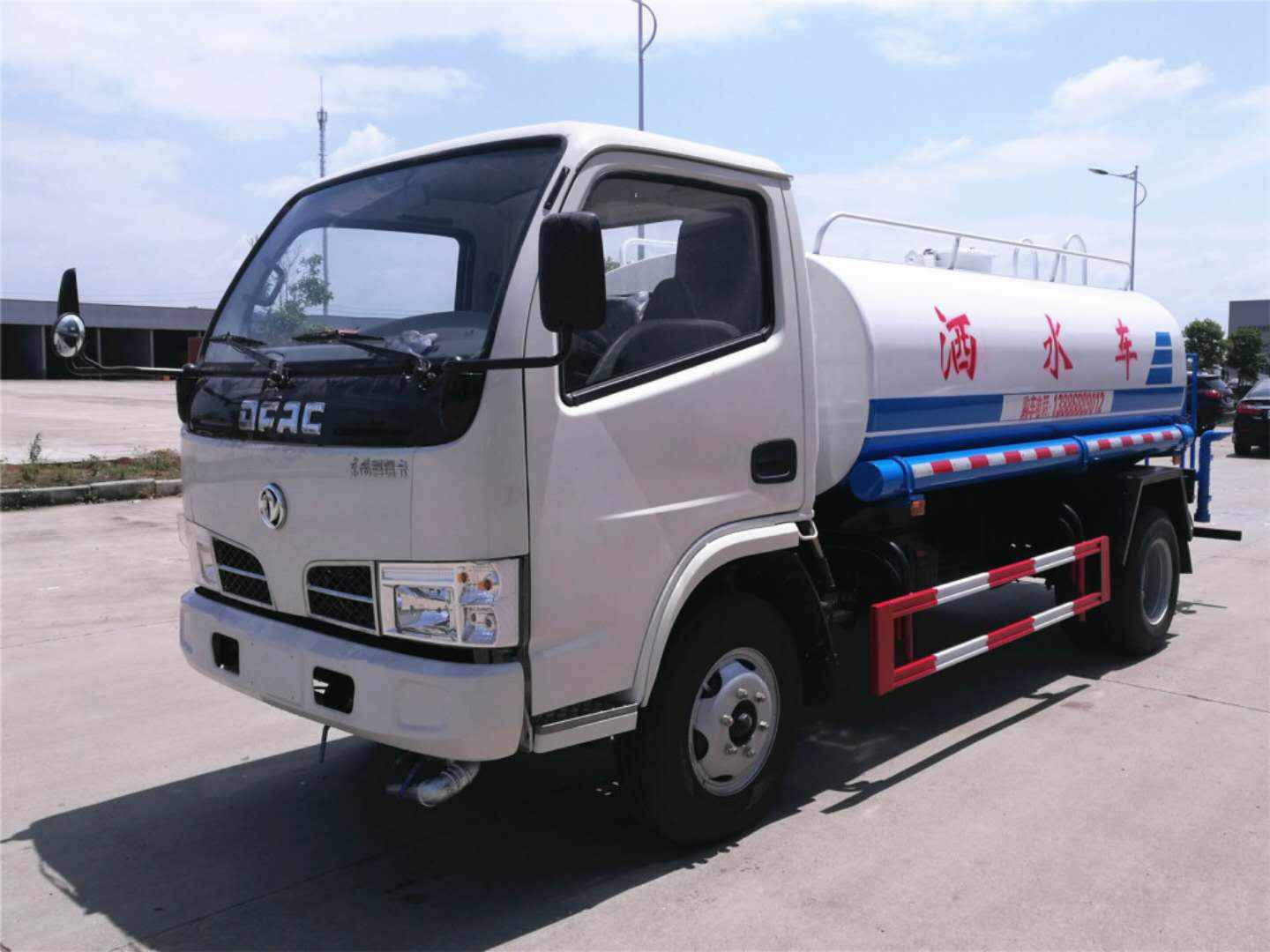 東風福瑞卡5噸灑水車發車了