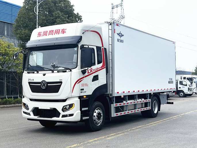 東風(fēng)天錦PULS智能版冷藏車(chē)